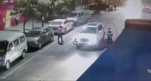 网友爆料男子酒驾肇事视频,网友曝光男子肇事瞬间，警示交通安全  第2张